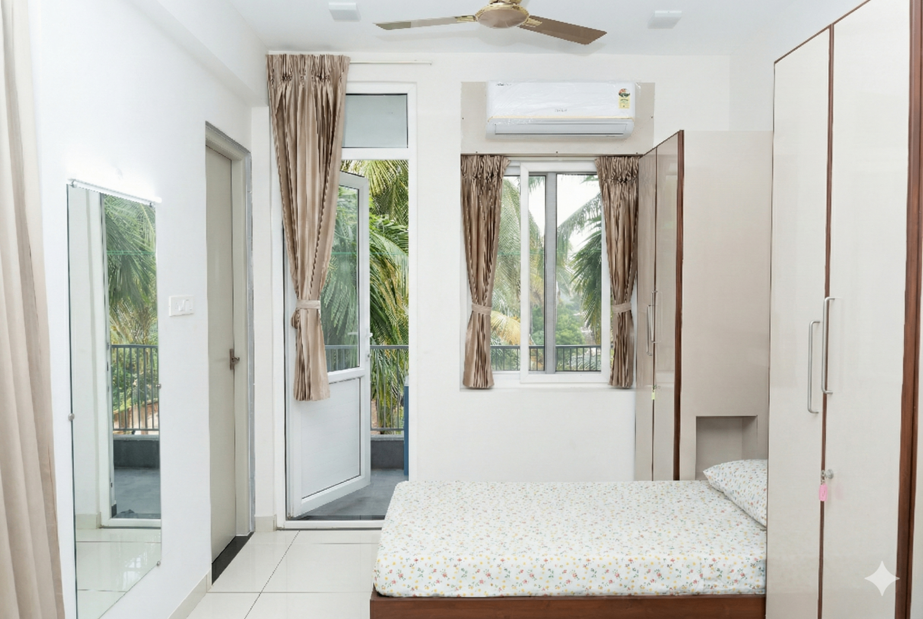 Room with Balcony & AC - Ladies hostel in Saravanampatti Coimbatore