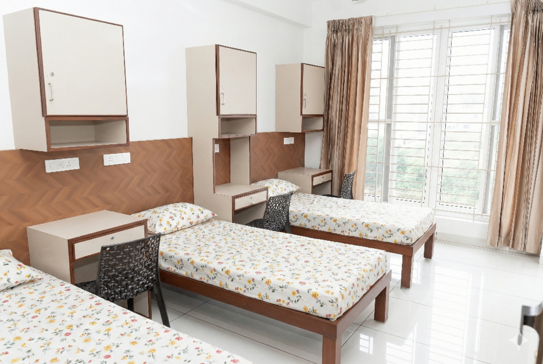 Triple Sharing with Balcony View - Ladies hostel in Saravanampatti Coimbatore